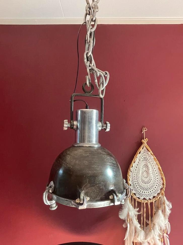2x Rofra Home stevige en zware industriële lamp., Huis en Inrichting, Lampen | Hanglampen, Zo goed als nieuw, 50 tot 75 cm, Metaal