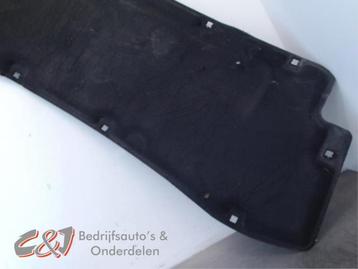 Motorkap Bekleding van een Volkswagen Crafter beschikbaar voor biedingen