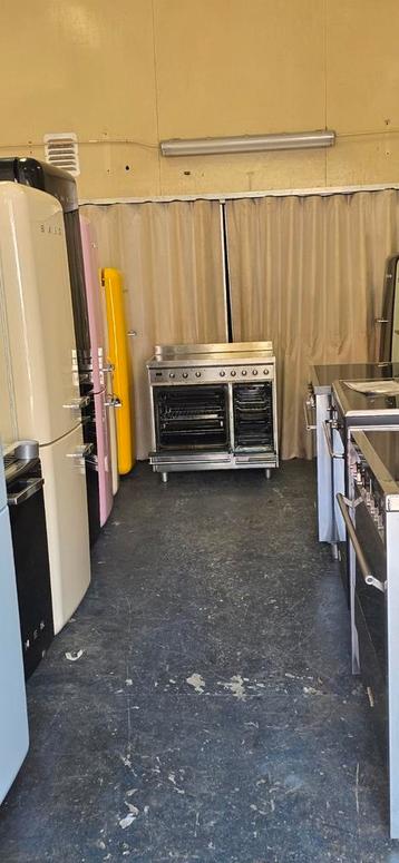 Luxe Smeg inductiefornuis 90 cm dubbele oven. beschikbaar voor biedingen
