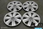 Set originele 16 inch wieldoppen VW T-Roc 2GA601147A, Auto-onderdelen, Banden en Velgen, Gebruikt, Band(en)