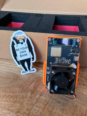 Bitaxe Gamma 601 bitcoin solo miner 1.2TH beschikbaar voor biedingen