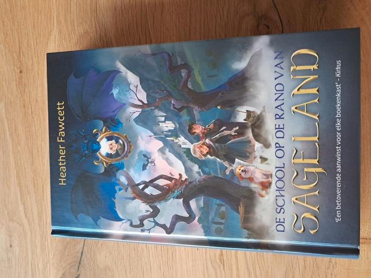 Heather Fawcett - De school op de rand van Sageland, Boeken, Kinderboeken | Jeugd | 10 tot 12 jaar, Zo goed als nieuw, Ophalen of Verzenden