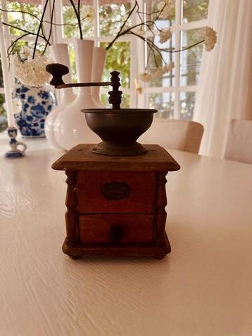 Koffiemolen  beschikbaar voor biedingen