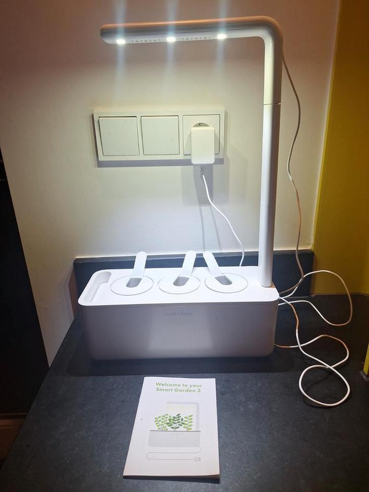 Click & Grow Smart Garden 3 - Slimme binnentuin, Tuin en Terras, Kweekspullen, Zo goed als nieuw, Klimaatbeheersing, Ophalen of Verzenden