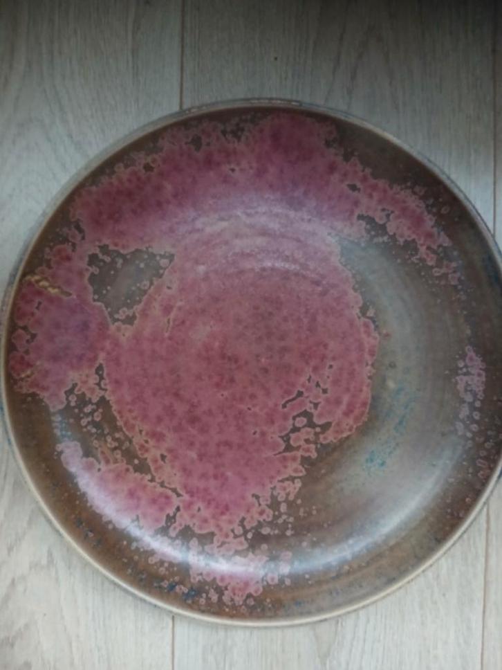 Jan de Rooden keramiek schaal met roze glazuur, Antiek en Kunst, Antiek | Keramiek en Aardewerk, Ophalen of Verzenden