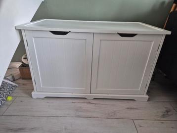 Kattenbak kast / ombouw NIEUWSTAAT beschikbaar voor biedingen