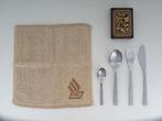 Bestek, towel, eau de toilette, kaartspel Singapore Airlines, Ophalen of Verzenden
