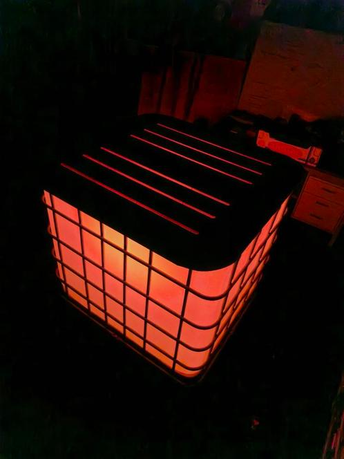 LED statafel IBC, Doe-het-zelf en Verbouw, Kratten en Dozen, Zo goed als nieuw, Bak of Kist, Minder dan 35 cm, 60 cm of meer, Ophalen