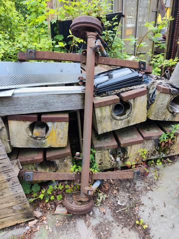 Stelcon goten 2m - 40x40 gat - 75€/stuk beschikbaar voor biedingen