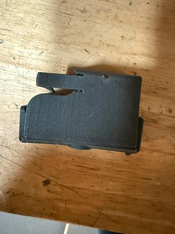 BadassBox 4 YA opvoeren Giant beschikbaar voor biedingen