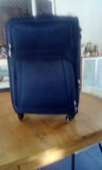 Nog een prima koffer Alleen een kleine beschadeging zie FOTO, Sieraden, Tassen en Uiterlijk, Koffers, Ophalen, Hard kunststof