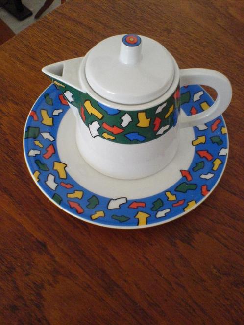 Theepot en bijpassend bord Seltman Weiden Germany V.I.P., Antiek en Kunst, Antiek | Servies los, Ophalen
