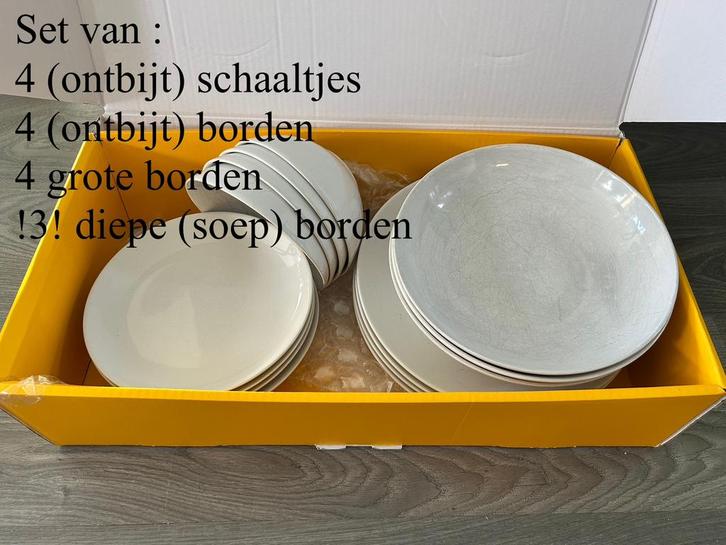 Ikea fargrik servies wit, Huis en Inrichting, Keuken | Tupperware, Zo goed als nieuw, Overige typen, Wit, Ophalen of Verzenden