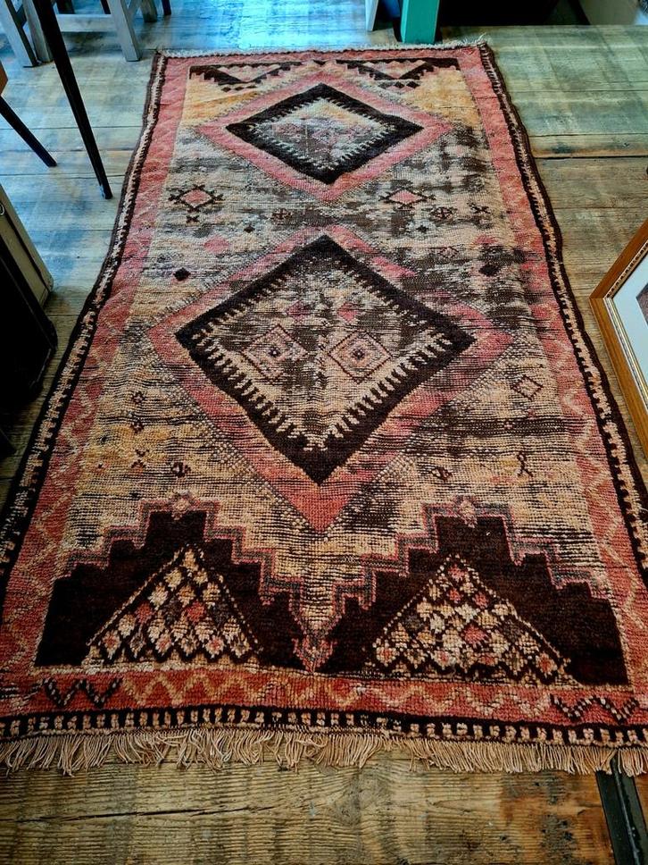 Handgeknoopt retro tapijt vloerkleed kleuren kleed groot, Huis en Inrichting, Stoffering | Tapijten en Kleden, Gebruikt, 100 tot 150 cm