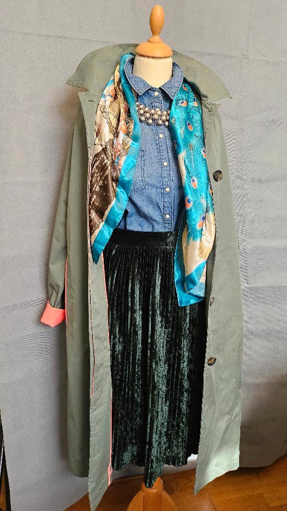 EDC by Esprit Trenchcoat Kaki met Neon Koraal Details, Kleding | Dames, Jassen | Zomer, Zo goed als nieuw, Maat 36 (S), Groen