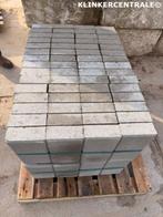 14m2 grijs betontegels 30x15x6cm halve stoeptegels trottoirt, Tuin en Terras, Tegels en Klinkers, Bij dit product niet te bekend