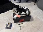 Jordan 1 stage haze, Ophalen, Zo goed als nieuw