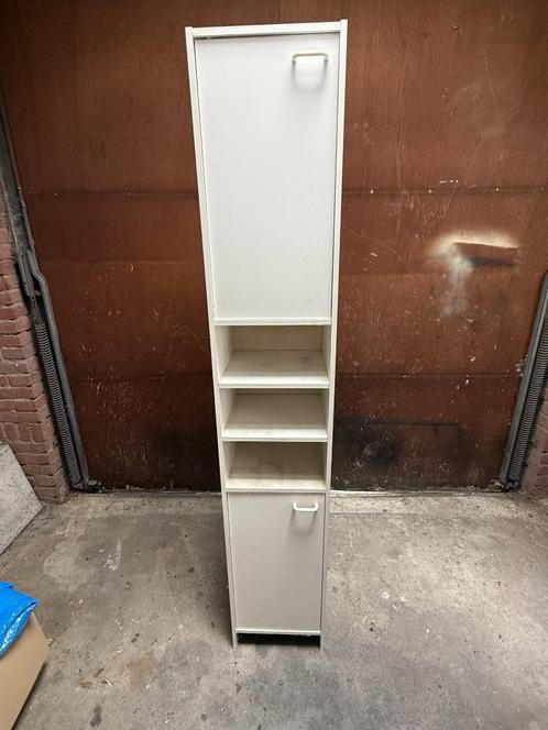 Witte opbergkast, Huis en Inrichting, Kasten | Kledingkasten, Gebruikt, 150 tot 200 cm, Minder dan 50 cm, 25 tot 50 cm, Met deur(en)