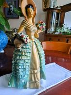 Prachtig beeld, Meisje met bloemen..., Ophalen, Zo goed als nieuw