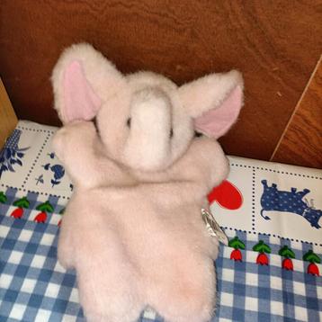 Roze olifant handpop  beschikbaar voor biedingen