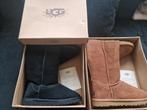 Uggs 2 paar, Kleding | Dames, UGG, Ophalen of Verzenden, Zo goed als nieuw, Bruin