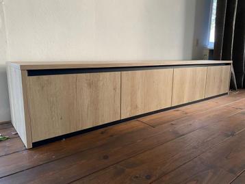 Tv meubel beschikbaar voor biedingen