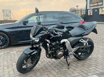 Kawasaki Z750 Naked Bike beschikbaar voor biedingen