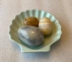 3 stenen eieren in schelpenschaal / Pasen / marmer / agaat, Ophalen of Verzenden