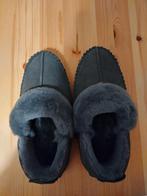 Warmbat warm gevoerde sloffen maat 41/42, Kleding | Dames, Ophalen, Zo goed als nieuw, Pantoffels of Sloffen, Grijs