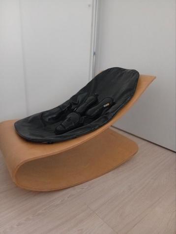 Houten design wipstoel van bloom beschikbaar voor biedingen