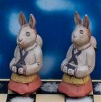 Paashaas. 2 st. Hoursnijwerk/handpainted. Ca 40/60. Duitslan, Diversen, Pasen, Ophalen, Zo goed als nieuw