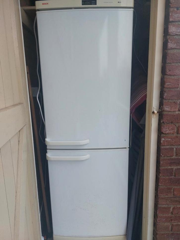 Bosch Koelvriescombinatie, Witgoed en Apparatuur, Koelkasten en IJskasten, Gebruikt, Met vriesvak, 200 liter of meer, 160 cm of meer