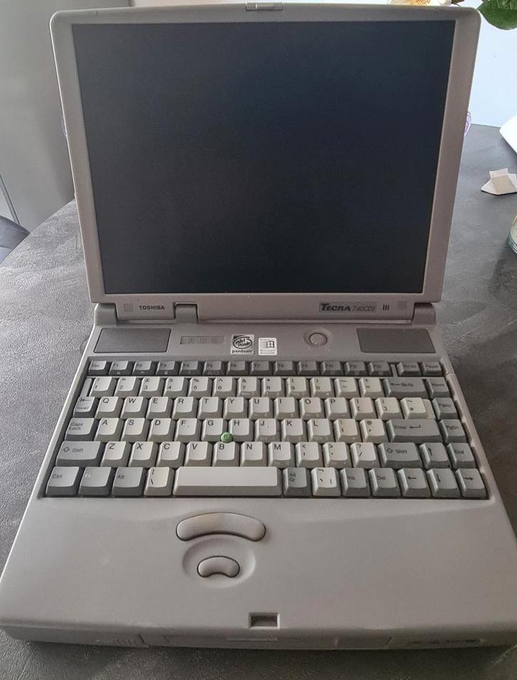Toshiba Tecra 740CDT, Computers en Software, Vintage Computers, Ophalen of Verzenden