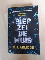 Arlidge Piep zei de muis, Boeken, Thrillers, Ophalen of Verzenden