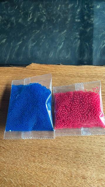 Orbeez (balletjes / kogeltjes voor bijvoorbeeld gel blaster) beschikbaar voor biedingen
