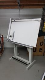 Fijne tekentafel, REISS Robotron perfect, Doe-het-zelf en Verbouw, Tekentafels, Ophalen, Zo goed als nieuw, 130 tot 150 cm