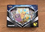 Pokémon TCG - Pikachu V Box 2022 *NIEUW*, Ophalen of Verzenden, Nieuw, Foil