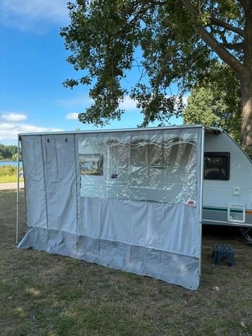 Fiamma privacy room cs light 360 beschikbaar voor biedingen