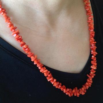 Antieke sieraden - bloedkoralen ketting beschikbaar voor biedingen