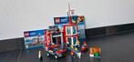 LEGO City Brandweerkazerne (60215) – Compleet met boekjes!, Ophalen of Verzenden, Zo goed als nieuw, Complete set, Lego