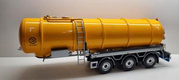 )
D-Tec Tank trailer Geel        (1:32)

Informatie:

Merk : beschikbaar voor biedingen