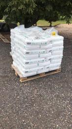 (a13) oussoren haardhout ook strooizout in 25 kilo zakken, Minder dan 3 m³, Ophalen