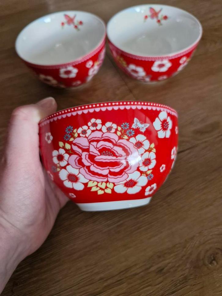 3 Rode Room Seven kommetjes - 11.5 cm, Huis en Inrichting, Keuken | Servies, Zo goed als nieuw, Kom(men), Overige stijlen, Keramiek