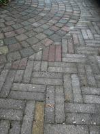 Ca. 50-60 m2 Gebruikte Betonklinkers - Zelf te Verwijderen, Ophalen, Gebruikt, Klinkers, Minder dan 5 m²
