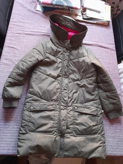 Koopje Groene meisjes winterjas 134/140 kindergeld tip, Kinderen en Baby's, Kinderkleding | Maat 134, Zo goed als nieuw, Meisje