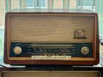 Oude lampenradio loewe opta magneet vaste pr ophalen, Audio, Tv en Foto, Ophalen, Zo goed als nieuw, Radio