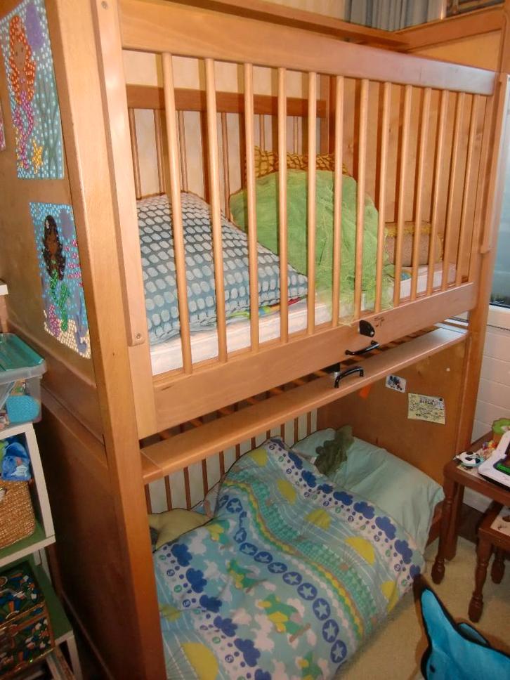 Gratis stapel-ledikant, Kinderen en Baby's, Kinderkamer | Stapelbedden en Hoogslapers, Gebruikt, Stapelbed, Ophalen