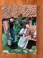 Terschelling - Boerenmeisjes in klederdracht. 1962., Ophalen of Verzenden, 1960 tot 1980, Gelopen, Waddeneilanden