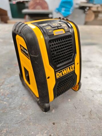 Dewalt bouw radio op accu beschikbaar voor biedingen