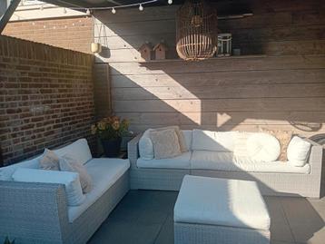Loungeset voor buiten! Inclusief hocker. beschikbaar voor biedingen